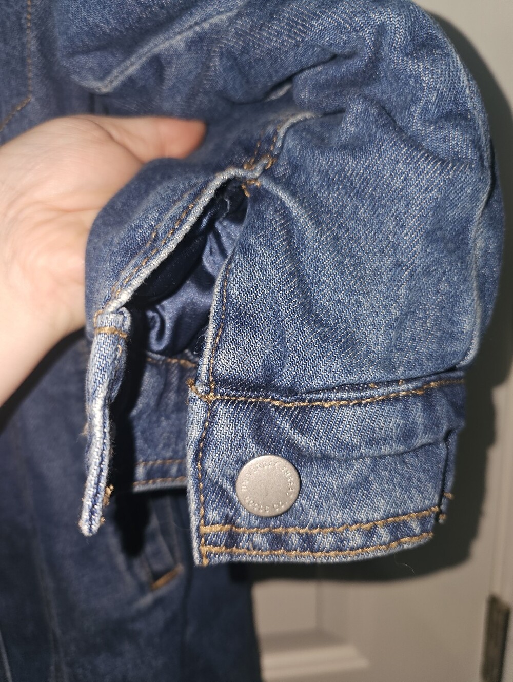 Universal Thread Women's Faux Shearling Long Denim Trucker Jacket - Picture 12 of 15